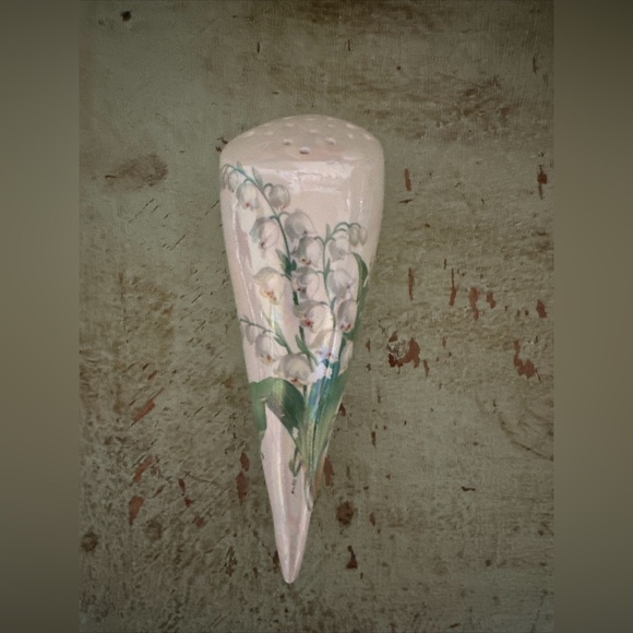 Porcelain Lilly Of The Valley Hat Pin Holder - Picture 1 of 6